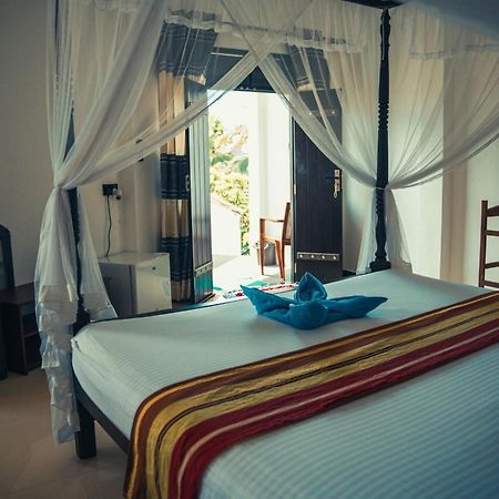 Bisandu Guesthouse Mirissa Eksteriør bilde
