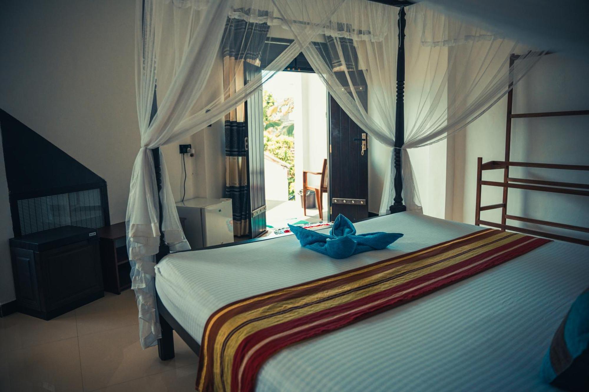 Bisandu Guesthouse Mirissa Eksteriør bilde