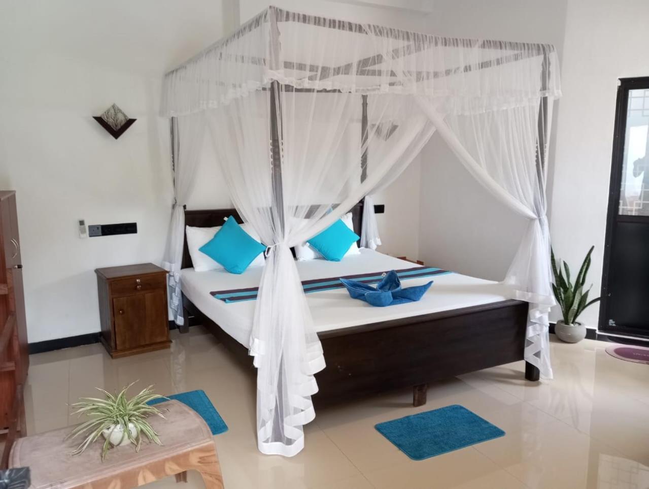 Bisandu Guesthouse Mirissa Eksteriør bilde