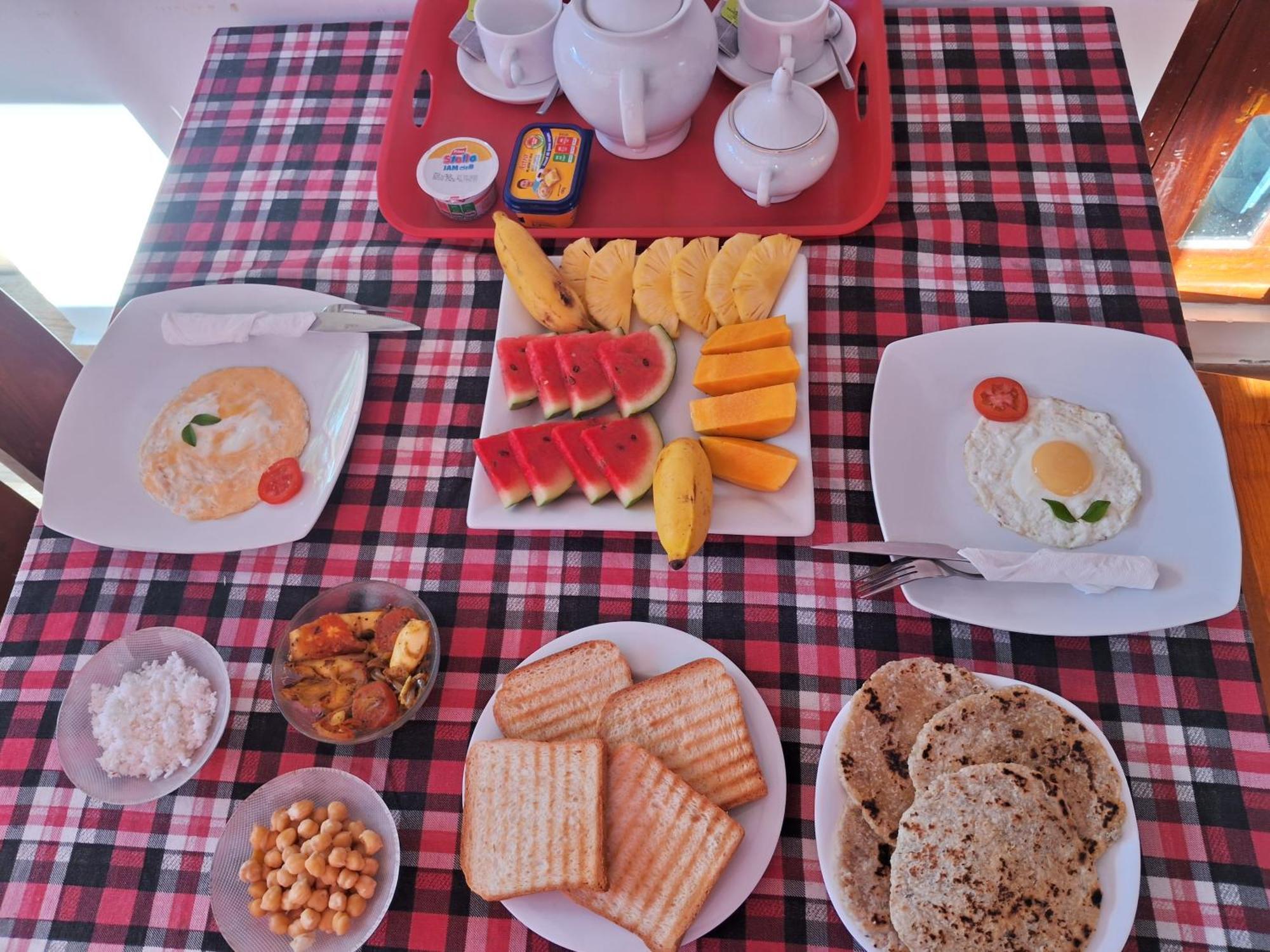 Bisandu Guesthouse Mirissa Eksteriør bilde